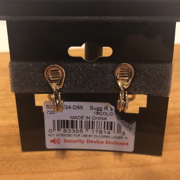 ⭐️NAPIER CLIP EARRINGS⭐️ - Picture 2 of 2